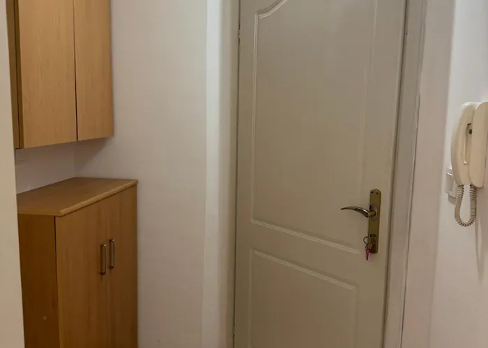 Gold Apartment
